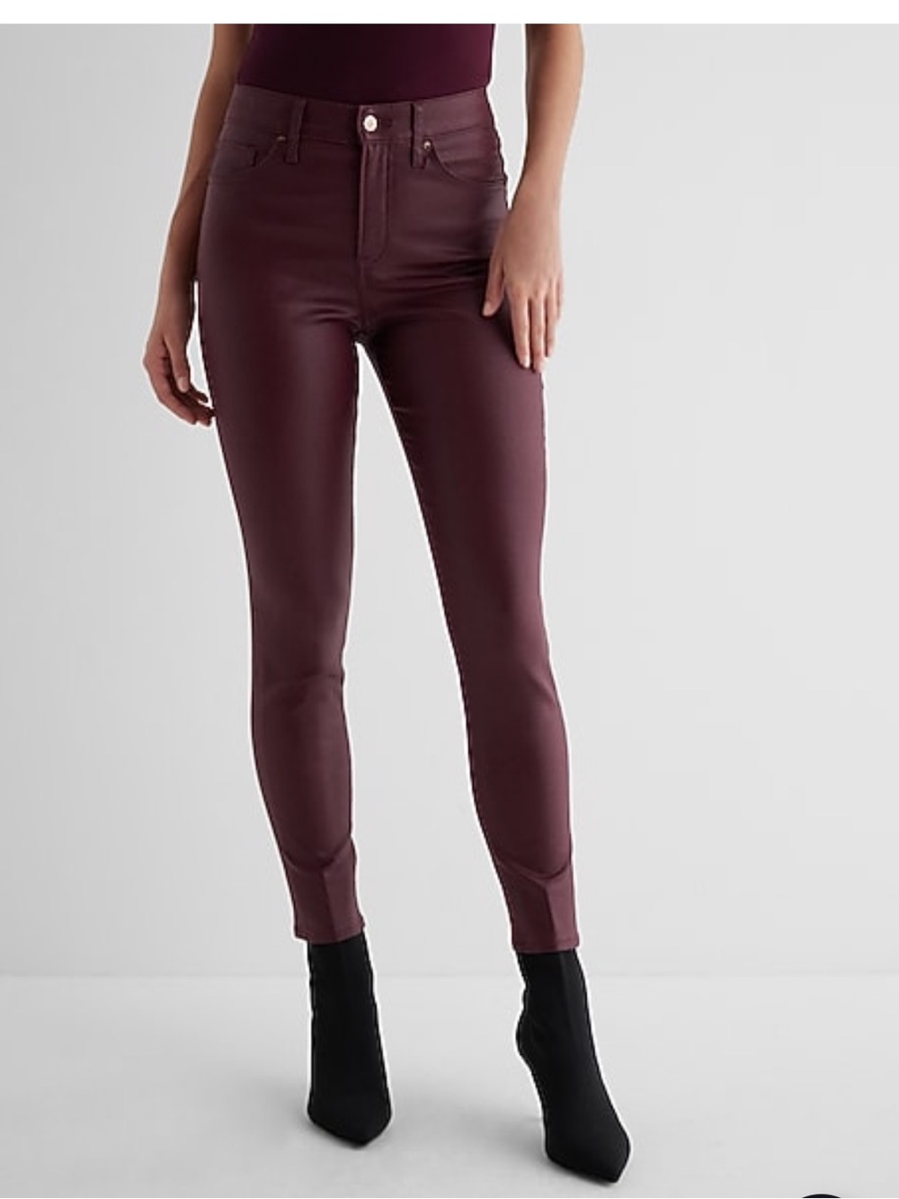 High-Waisted Skinny Jeans in Burgundy